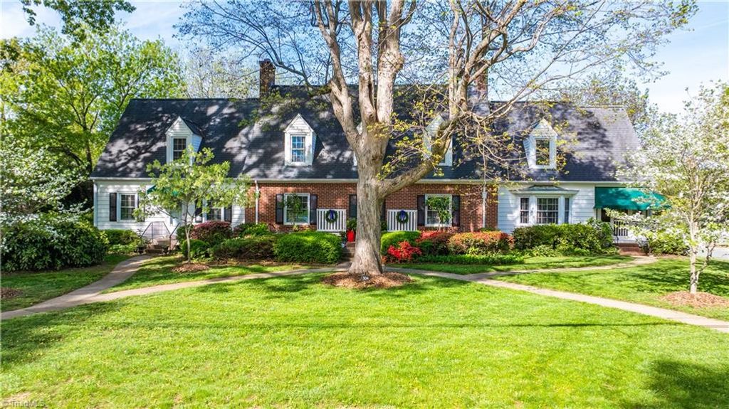 304 S Fayetteville Street, Liberty, NC 27298