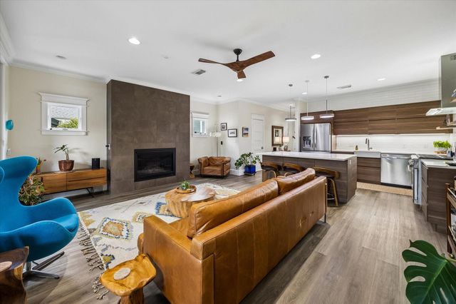 1529 Lawrence Street B, Houston, TX 77008