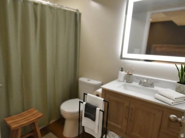 7088 W 8090 S, West Jordan, UT 84088