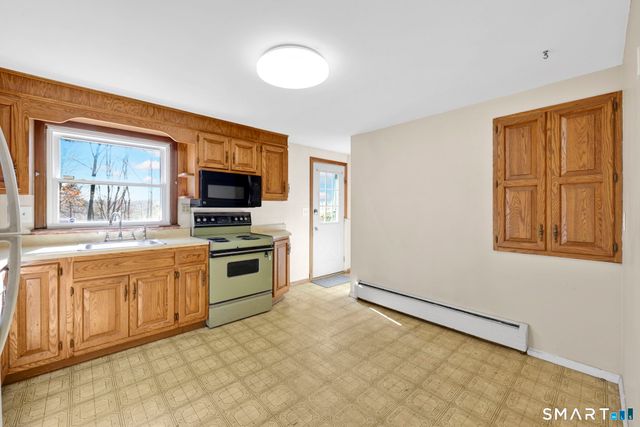 52 Woodland Drive, South Windsor, CT 06074