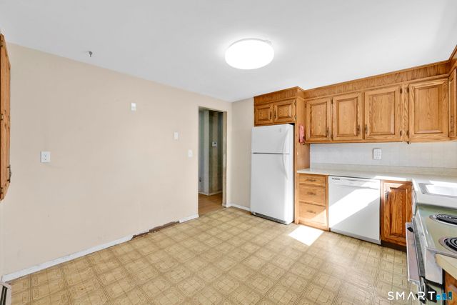 52 Woodland Drive, South Windsor, CT 06074