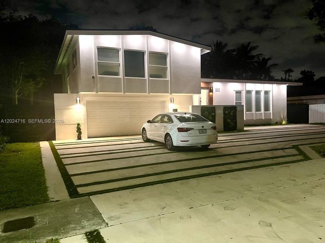 19960 Highland Lakes Boulevard, Miami, FL 33179