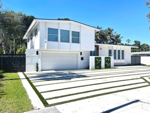 19960 Highland Lakes Boulevard, Miami, FL 33179