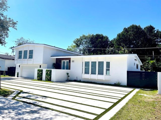 19960 Highland Lakes Boulevard, Miami, FL 33179