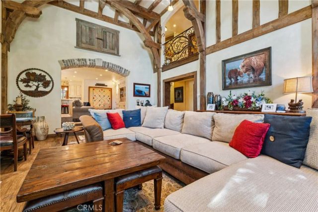 27596 High Knoll, Lake Arrowhead, CA 92352