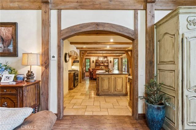 27596 High Knoll, Lake Arrowhead, CA 92352