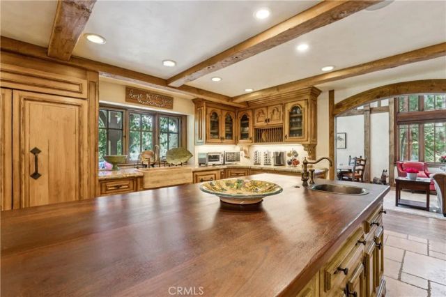 27596 High Knoll, Lake Arrowhead, CA 92352