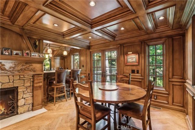 27596 High Knoll, Lake Arrowhead, CA 92352