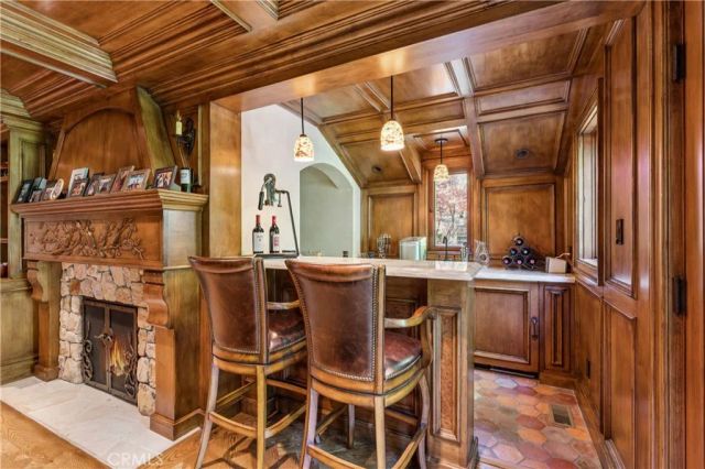 27596 High Knoll, Lake Arrowhead, CA 92352