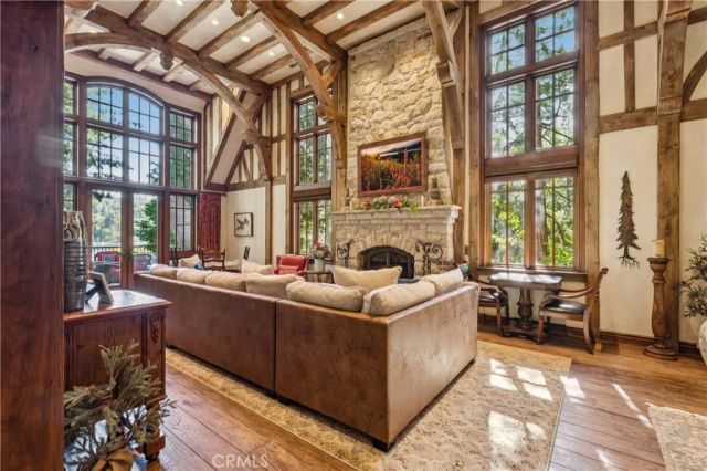 27596 High Knoll, Lake Arrowhead, CA 92352
