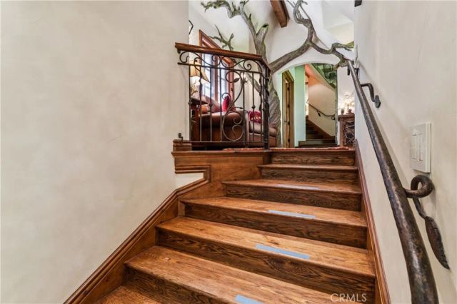 27596 High Knoll, Lake Arrowhead, CA 92352