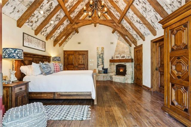 27596 High Knoll, Lake Arrowhead, CA 92352