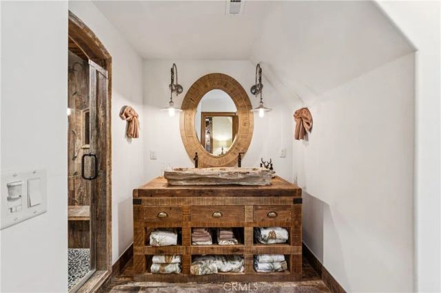27596 High Knoll, Lake Arrowhead, CA 92352