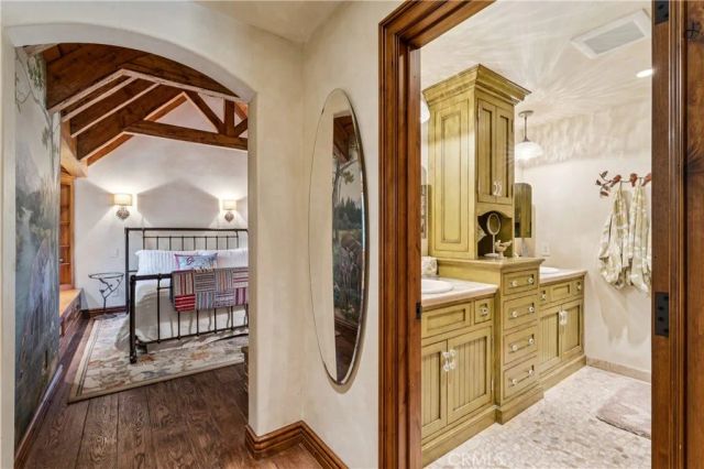 27596 High Knoll, Lake Arrowhead, CA 92352