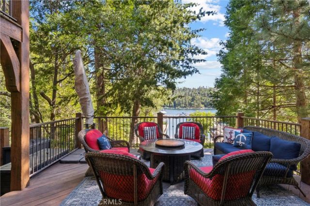 27596 High Knoll, Lake Arrowhead, CA 92352