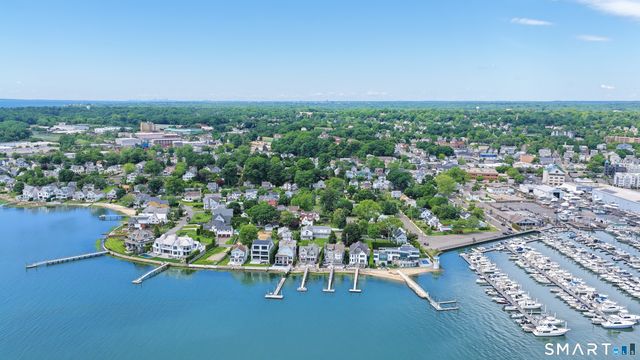 118 Shorefront Park, Norwalk, CT 06854