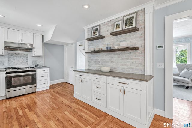 118 Shorefront Park, Norwalk, CT 06854