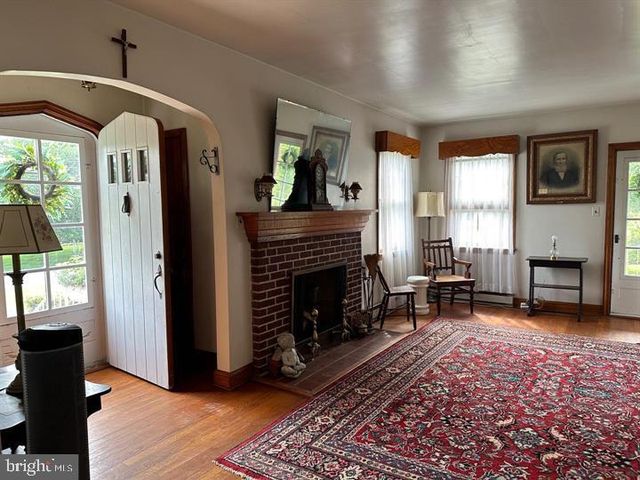 FRANK, Kingsville, MD 21087