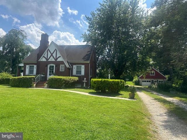FRANK, Kingsville, MD 21087