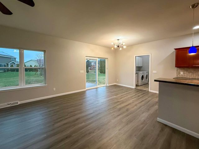 2208 W Milwaukee Street, Stoughton, WI 53589