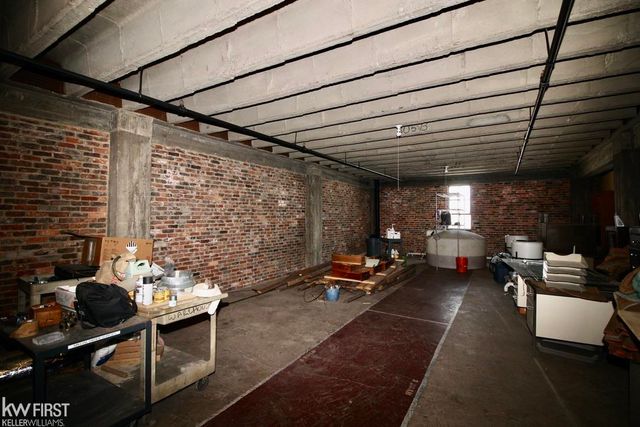 1273 Broadway Boulevard, Flint, MI 48506