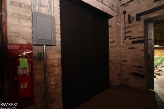 1273 Broadway Boulevard, Flint, MI 48506