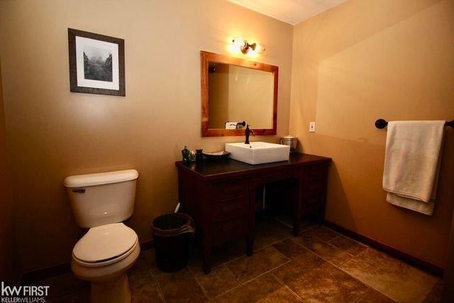 1273 Broadway Boulevard, Flint, MI 48506