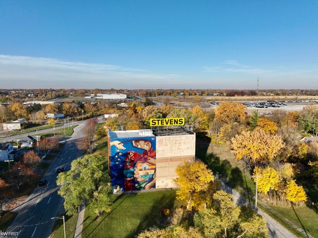 1273 Broadway Boulevard, Flint, MI 48506