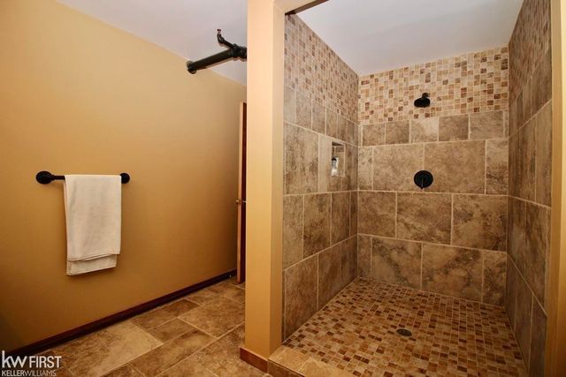 1273 Broadway Boulevard, Flint, MI 48506