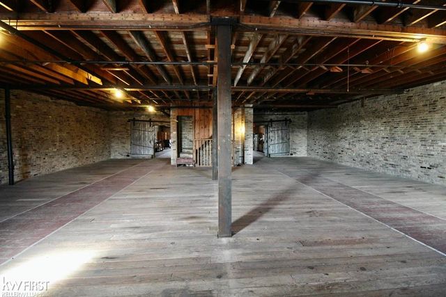 1273 Broadway Boulevard, Flint, MI 48506