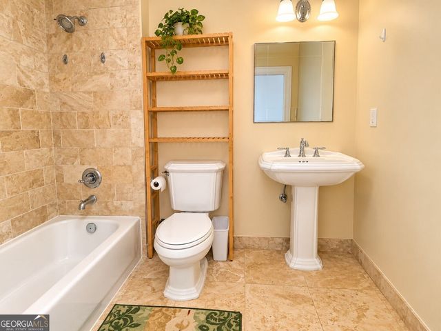 2277 peachtree rd 401, Atlanta, GA 30309