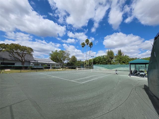 7145 Huntington Lane 208, Delray Beach, FL 33446