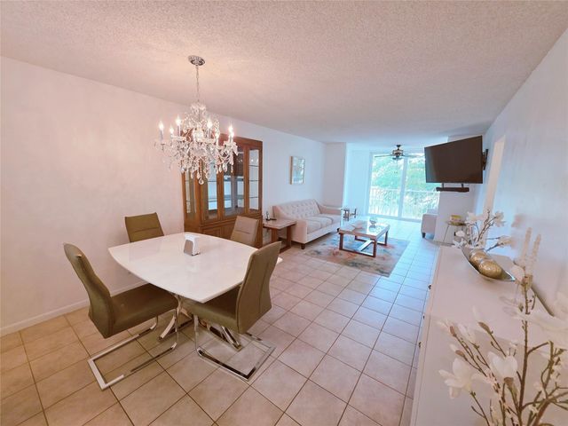 7145 Huntington Lane 208, Delray Beach, FL 33446