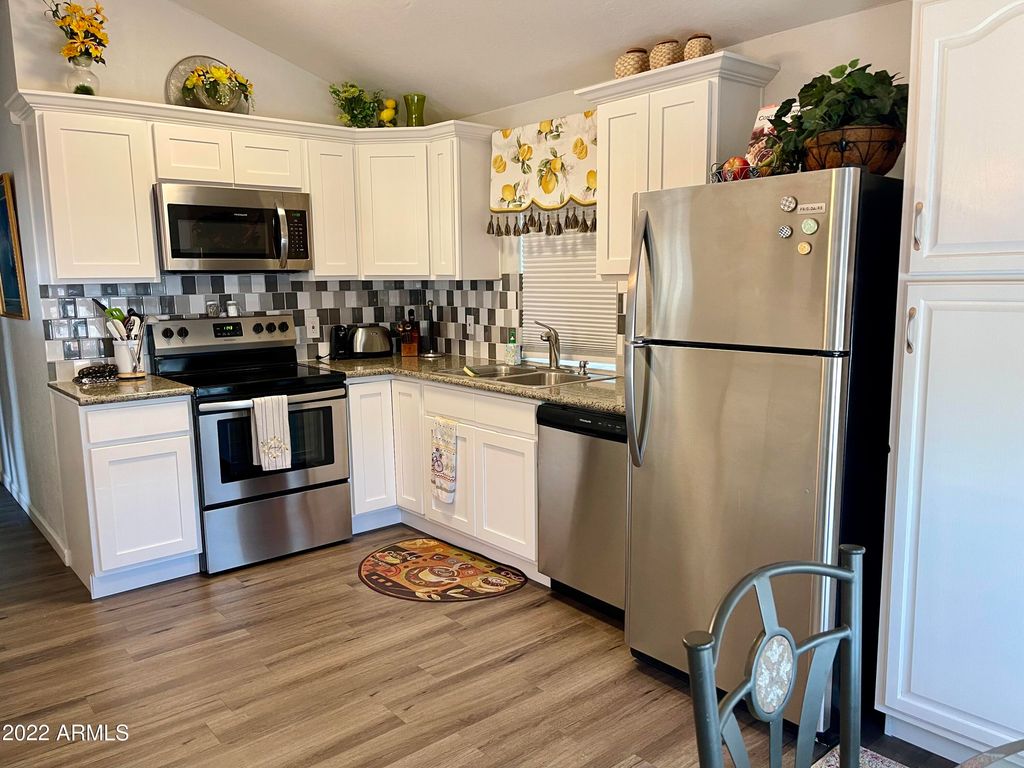 7750 E BROADWAY Road 911, Mesa, AZ 85208