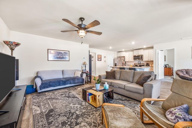 142 Pine Forest Dr., Conway, SC 29526