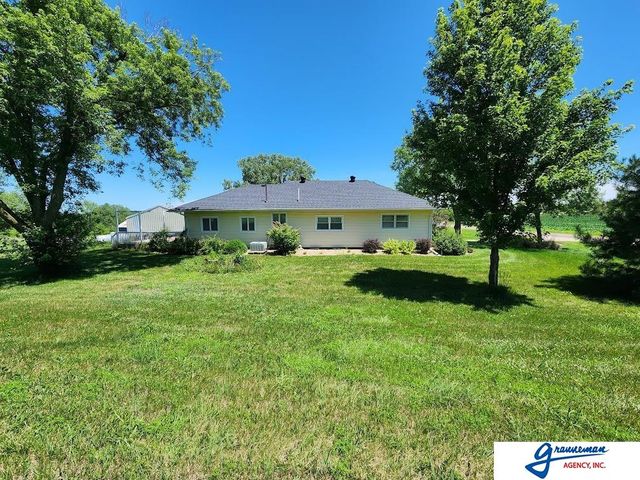 61490 136 Highway, Tecumseh, NE 68450