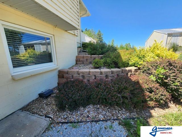 61490 136 Highway, Tecumseh, NE 68450