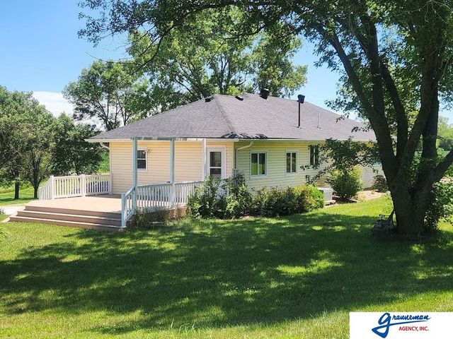 61490 136 Highway, Tecumseh, NE 68450
