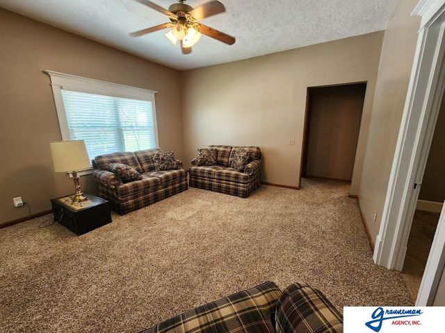 61490 136 Highway, Tecumseh, NE 68450