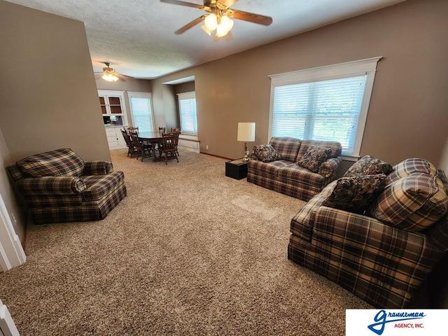 61490 136 Highway, Tecumseh, NE 68450