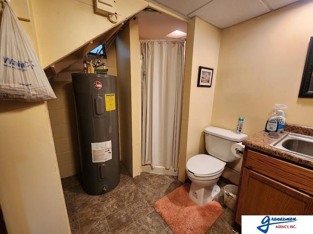 61490 136 Highway, Tecumseh, NE 68450