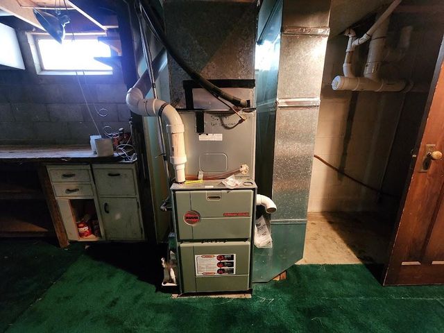 61490 136 Highway, Tecumseh, NE 68450