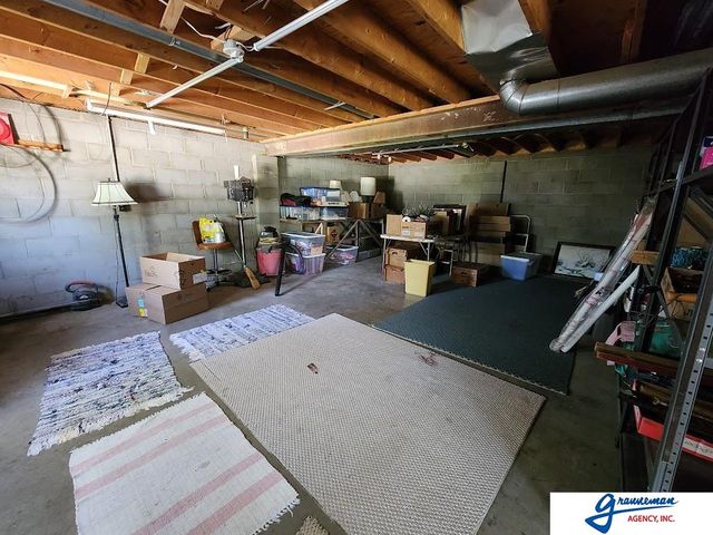 61490 136 Highway, Tecumseh, NE 68450