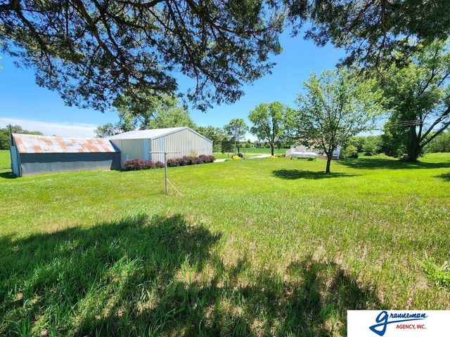 61490 136 Highway, Tecumseh, NE 68450