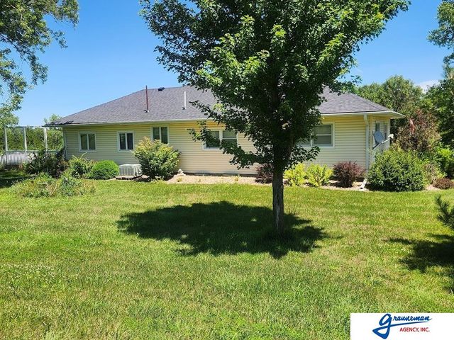 61490 136 Highway, Tecumseh, NE 68450