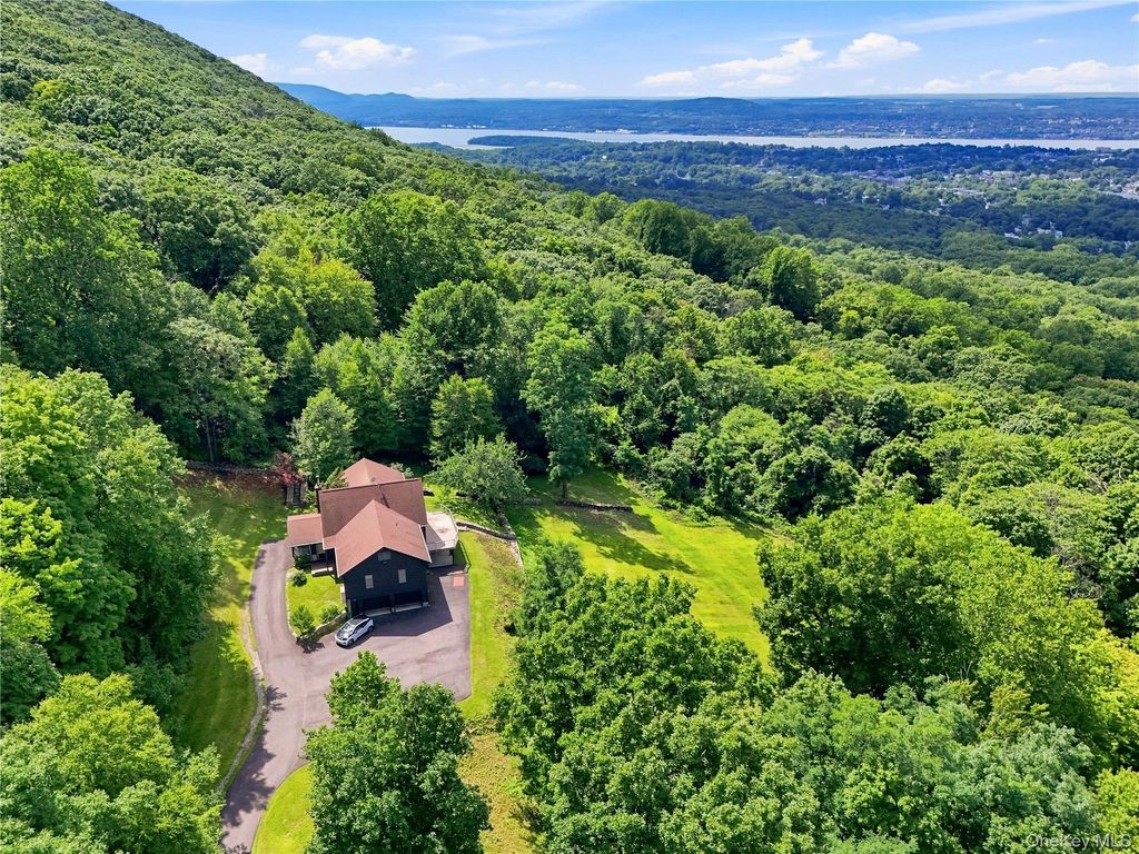 36 Blue Grass Lane, Beacon, NY 12508 — photo 2
