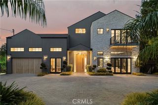 20511 Wells Drive, Woodland Hills (los Angeles), CA 91364