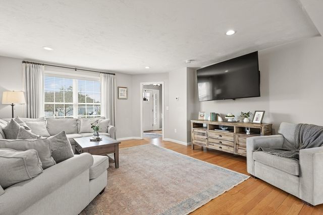 39 Windchime Road, Easton, MA 02375