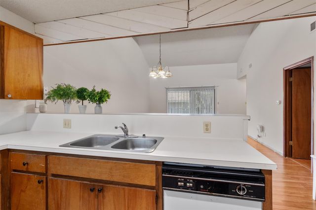 8621 Putnam DR C, Austin, TX 78757