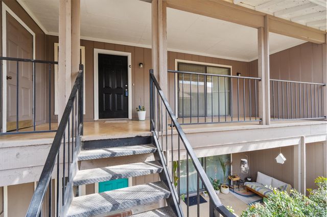 8621 Putnam DR C, Austin, TX 78757